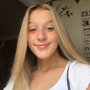 Meet your Posher, Ava